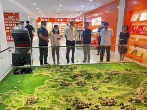 洛陽市市委常委、宣傳部長王飛蒞臨洛陽正大調(diào)研